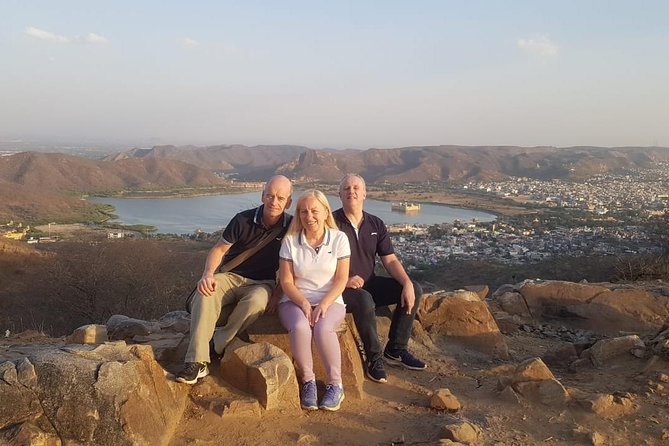 2 Day Jaipur Private Tour + Entry Tickets - Day 2: Tombs, monkeys, Albert Hall, and Nahargarh at nightfall