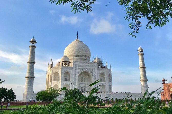 2-Day Private Tour to The Taj Mahal and Agra from Jaipur - Day 2: Taj Mahal at 6am, Agra Fort, then a bit of shopping time