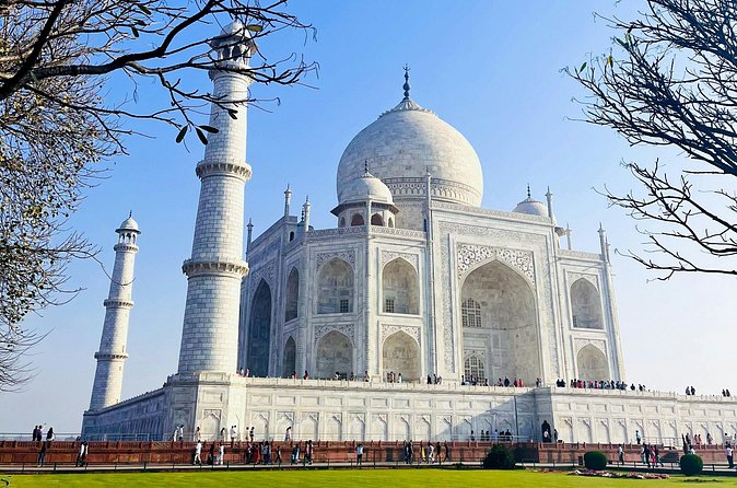 2-Day Private Tour to The Taj Mahal and Agra from Jaipur - Logistics that matter: timing, closure days, and how the day flows