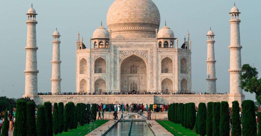 5 days Delhi Agra Jaipur private tour with Tiger safari - Private car logistics: why it improves your whole trip