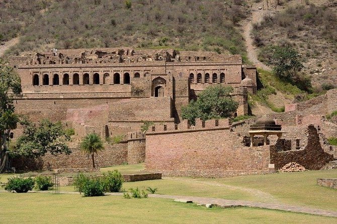 Abhaneri & Bhangarh Day Trip – Car, Guide, Lunch & Monkey Temple - Morning Pickup in Jaipur, and How the 6-Hour Pace Feels