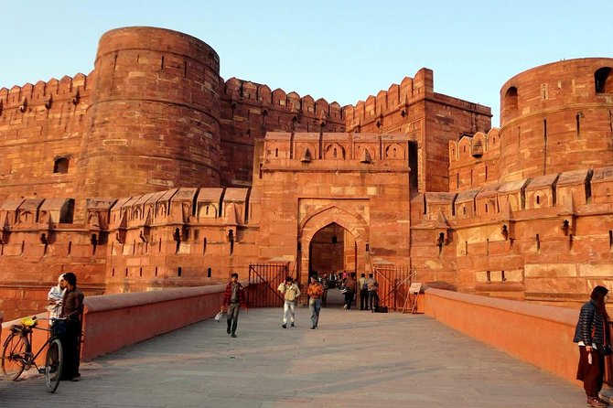 Affordable transfer from Jaipur to Agra via Fatehpur Sikri - Price and what you really get for $33.40 per person