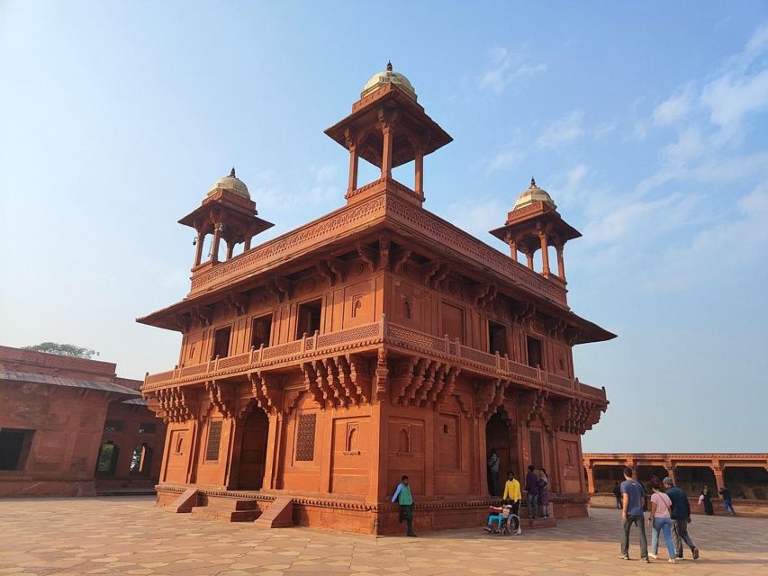 Agra to/from Jaipur with Chandboari Stepwell & Sikri Visits - Should you book this Agra to Jaipur transfer?