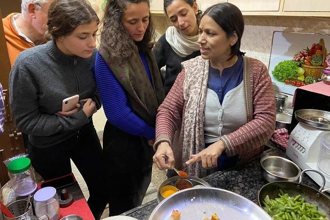 Cooking Class in Jaipur – Family Experience with Meal & Transport - Pickup, Small Group Size, and the 2-Hour Time Window