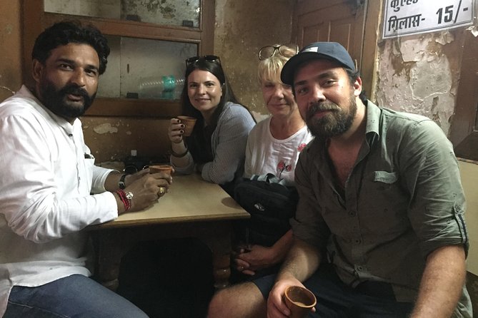 Cultural Walk and Food Tasting In Jaipur - Where the tour starts and how the timing works