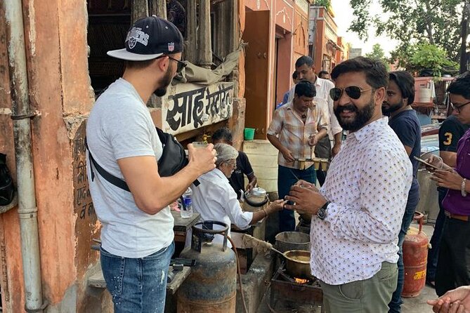 Cultural Walk and Food Tasting In Jaipur - Stop 2: A tower with a story behind it