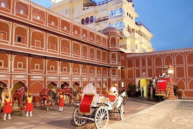 Enchanting Jaipur: Private Evening Tour of the Pink City - Statue Circle walk: a relaxed finish near C-Scheme