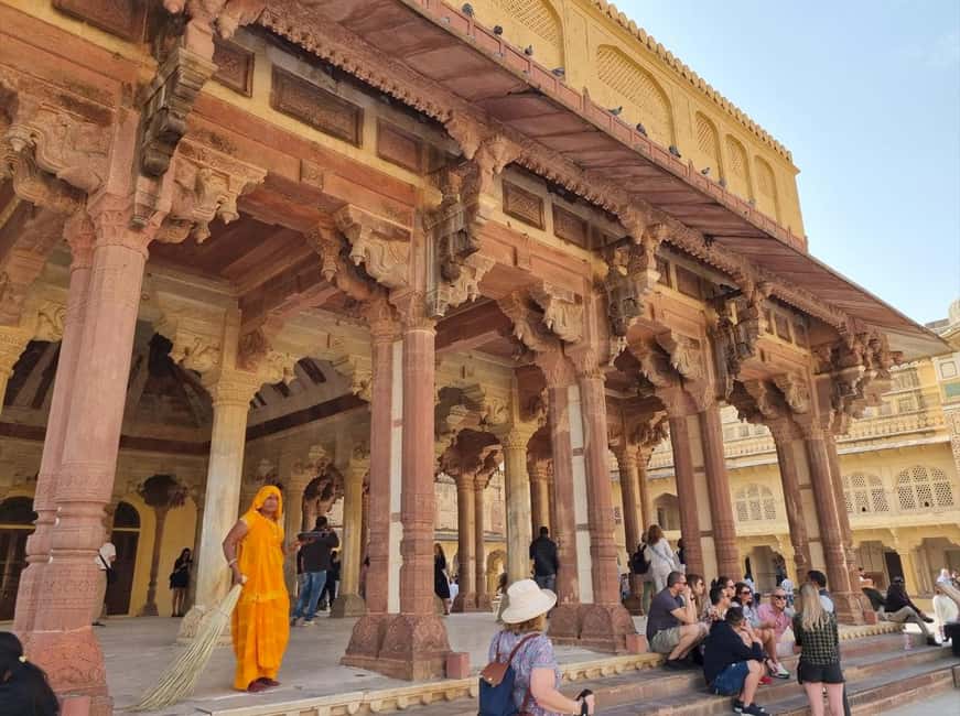 Feel Jaipur Like a Local with Guide & Old City Heritage Walk - Entering Jaipur the right way: forts, palaces, then streets