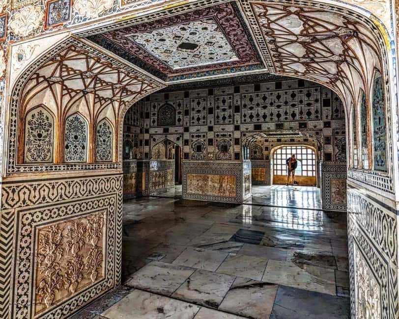 Feel Jaipur Like a Local with Guide & Old City Heritage Walk - The Pink City old-city heritage walk: the best 30 minutes