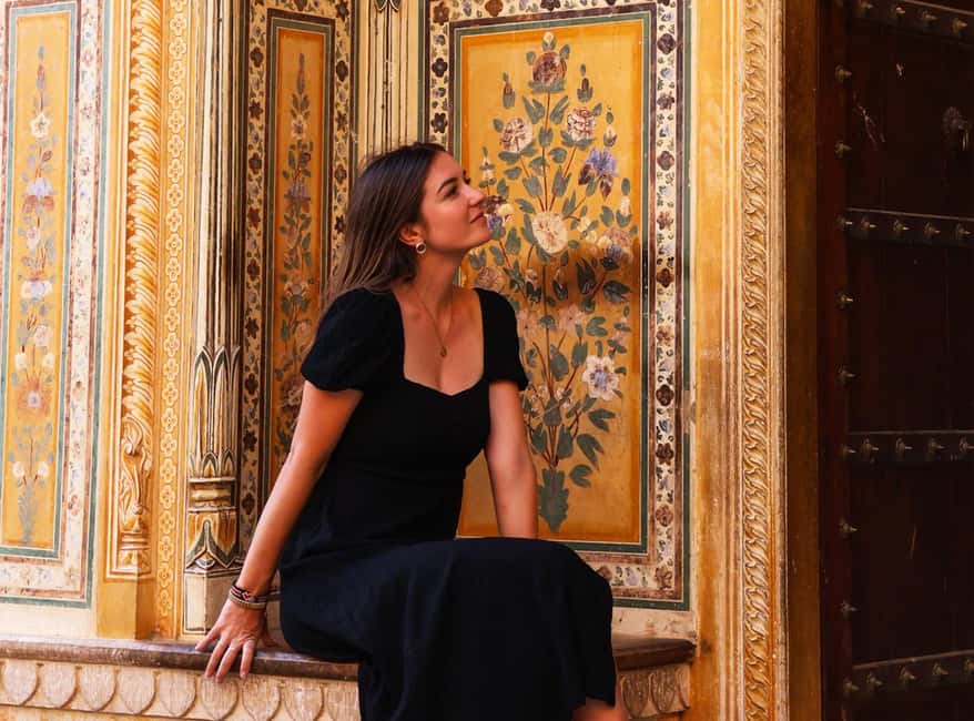From Delhi: Jaipur Private Same Day-Trip By Car or Train - Your Jaipur route: Amer Fort first, then the city’s signature sights