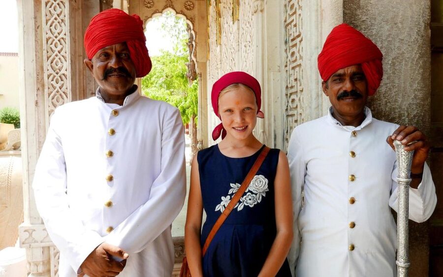 From Delhi: Jaipur Private Same Day-Trip By Car or Train - Hawa Mahal: the honeycomb facade and the people behind it