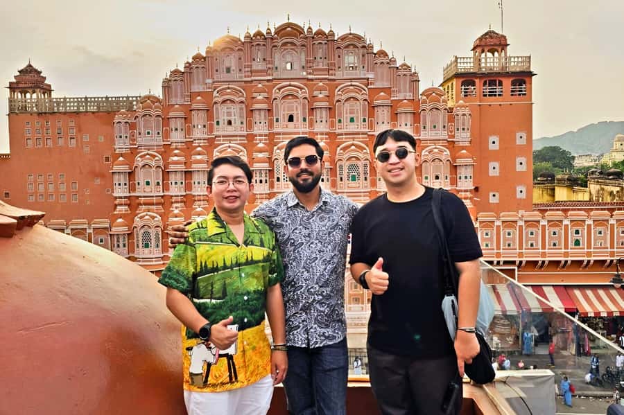 From Delhi: Jaipur Sightseeing Day Tour with Hotel Pickup - Your Delhi NCR pickup and the 5-hour AC ride to Jaipur