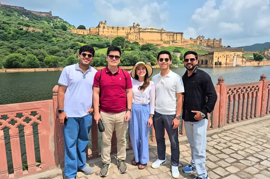 From Delhi: Jaipur Sightseeing Day Tour with Hotel Pickup - Albert Hall Museum, the history stop that ties it together