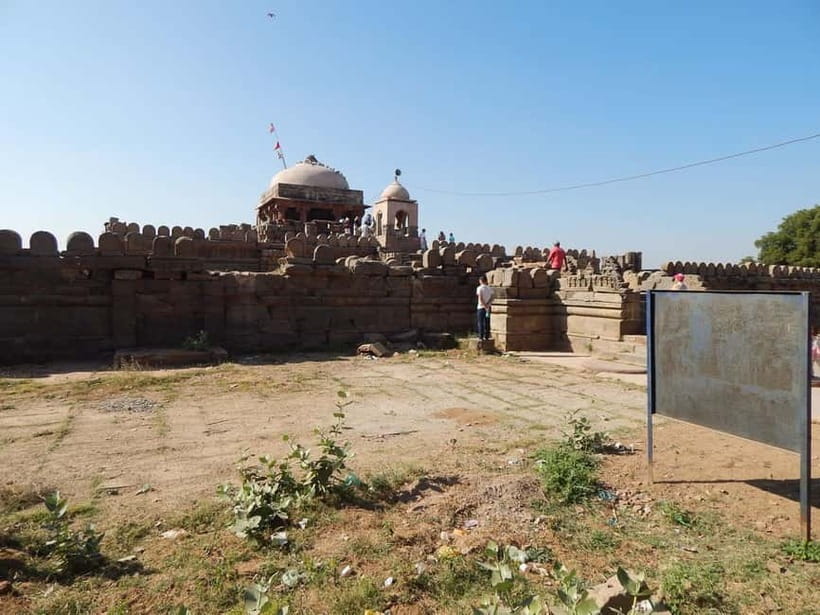 From Jaipur: Day Trip to Chand Baori and Bhangarh Fort - Key highlights worth your attention