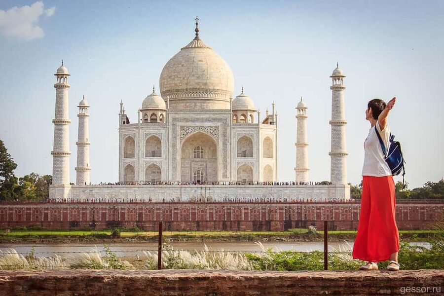 From Jaipur: Private Taj Mahal Sunrise & Agra Fort Tour - Taj Mahal at sunrise: what you’ll focus on with a real guide