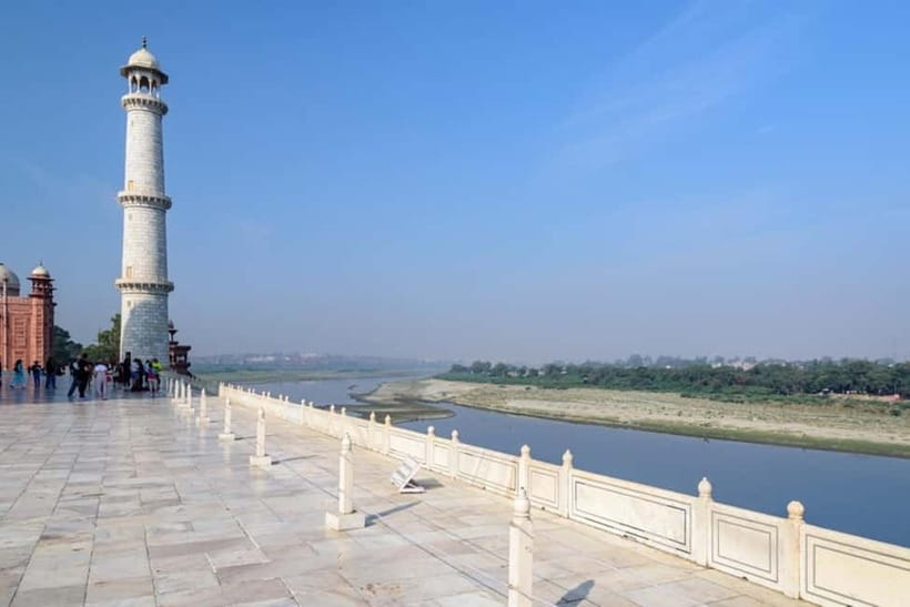 From Jaipur: Private Tajmahal Sunrise & Agra CityTour By Car - Breakfast or lunch stop, and how it fits the pace