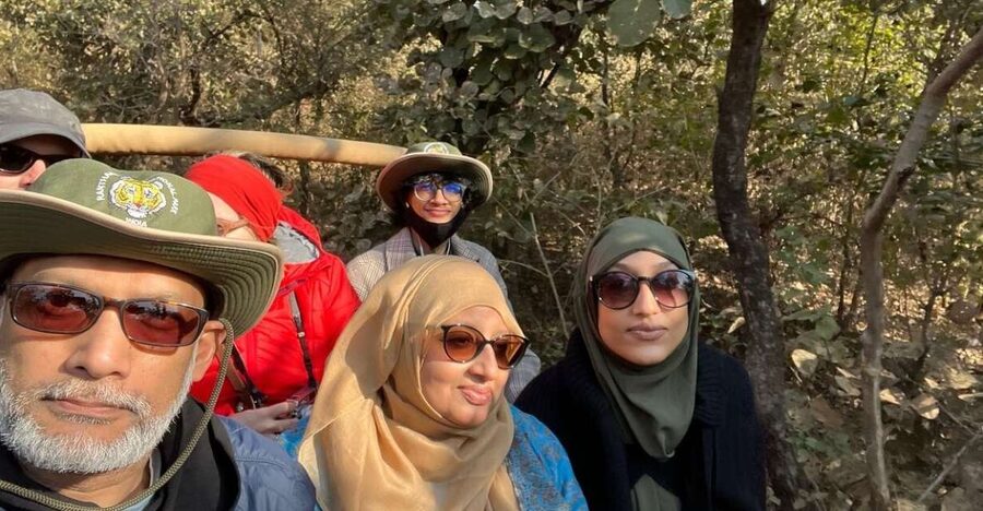 From Jaipur: Ranthambore Private Day Trip with Tiger Safari - Group size and vehicle reality: private transfer, public safari seat