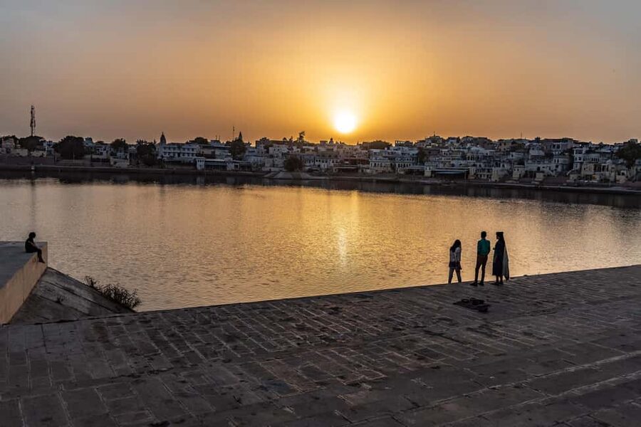 From Jaipur: Same Day Pushkar Self-Guided Day Trip - Brahma Temple in Pushkar: The Only One Like It