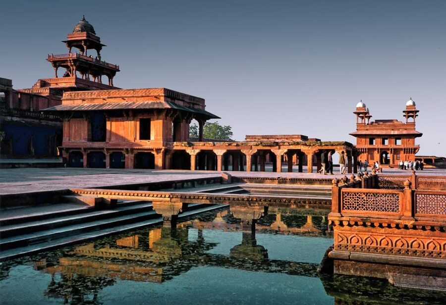 From Jaipur: Same Day Taj Mahal Tour with Fatehpur Sikri - Price and Value Around $80 Per Person: What You Get, What to Watch
