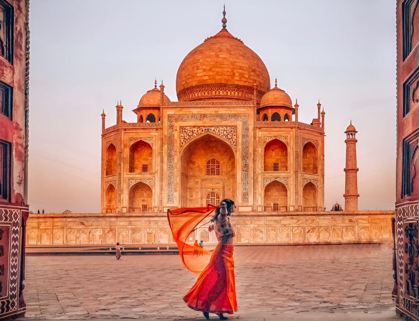 From Jaipur: Same Day Taj Mahal Tour with Fatehpur Sikri - Taj Mahal With a Guide: More Than Postcard Marble