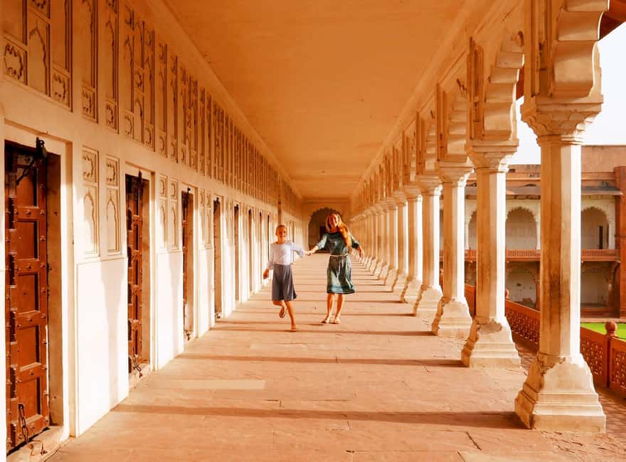From Jaipur: Same Day Taj Mahal Tour with Fatehpur Sikri - Lunch Break in Agra: Build Your Energy Before Baby Taj