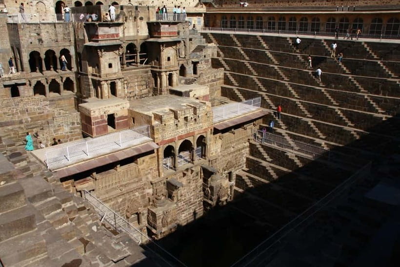 From Jaipur: Same Day Trip to Abhaneri Chand Baori Stepwell - Monkey Temple on the Route Back: Monkeys, Partial Restoration, and Quick Photos