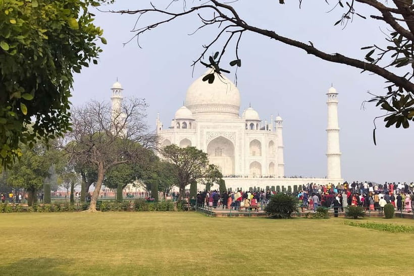 From Jaipur: Taj Mahal, Agra Fort, Baby Taj Day Trip by Car - Private AC car: how it changes the whole experience