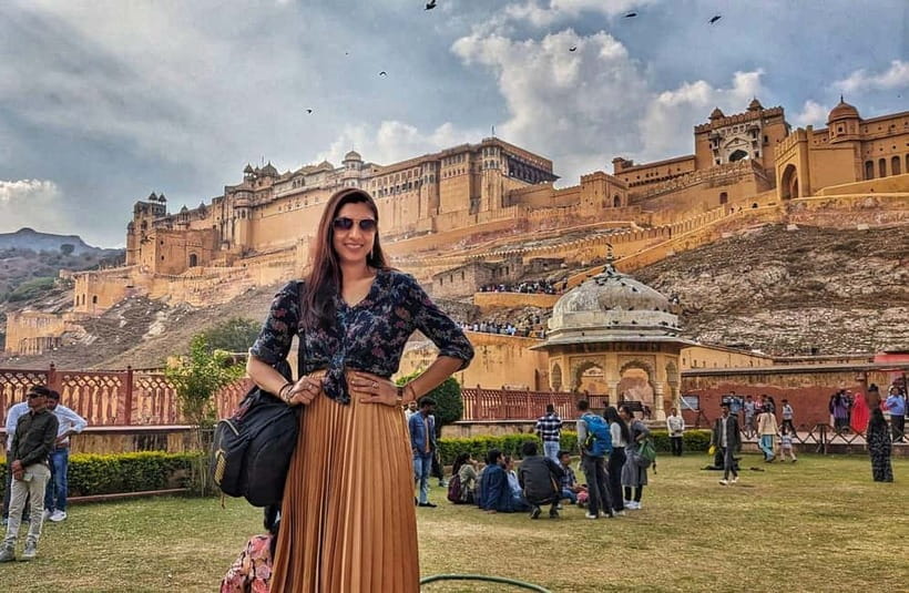 From New Delhi: Jaipur Day Trip by Train or Car - Amber Fort, hilltop views, and the real walking challenge
