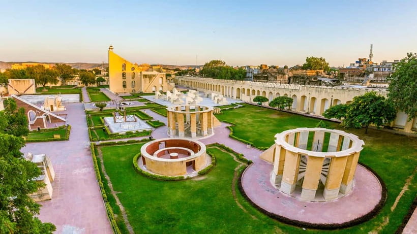 From New Delhi: Jaipur Day Trip by Train or Car - Train day vs car day: which one fits your style