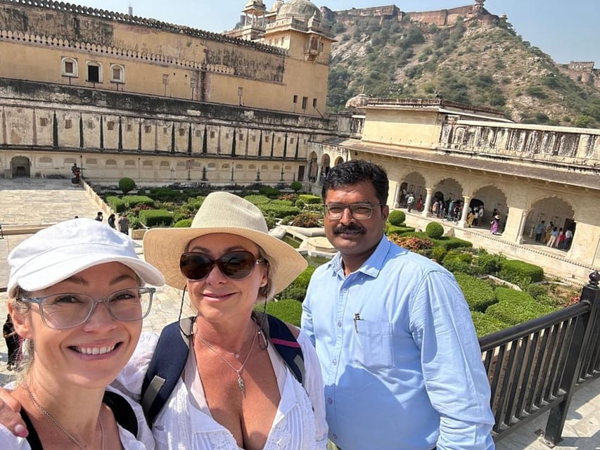 From New Delhi: Jaipur Guided City Tour with Hotel Pickup - Panna Meena Ka Kund and Extra Stops Along the Way