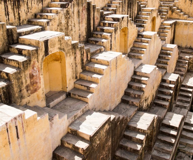 From New Delhi: Jaipur Tour by Fast Train or by Private Car - City Palace: Courtyards, Museums, and Chandra Mahal