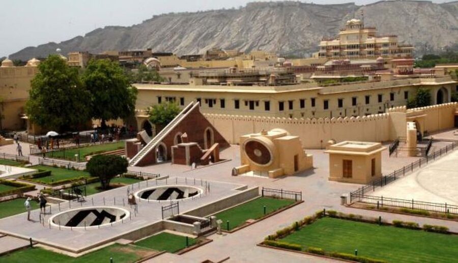 From New Delhi: Private Day Trip to Jaipur Skip-the-Line - Hawa Mahal and Jaipur markets: see the details, then buy memories