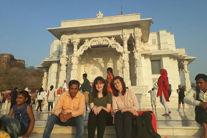Full-Day Jaipur City Sightseeing Private Tour - Price and value check: what $13.43 per group really covers