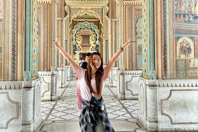 Full-Day Jaipur Sightseeing Private Tour - All Inclusive - Hawa Mahal and City Palace: the Pink City, seen from the inside out