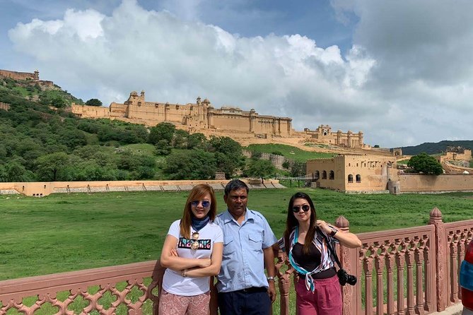 Golden Triangle Tours - A 6-day Golden Triangle route with real-world pacing