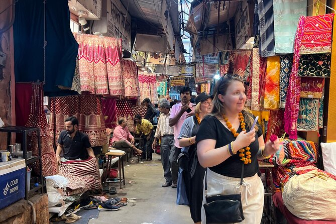 Guided Jaipur Heritage & Food Walk with Shopping - Starting at Raj Mandir Cinema, Then Lassi to Set the Tone