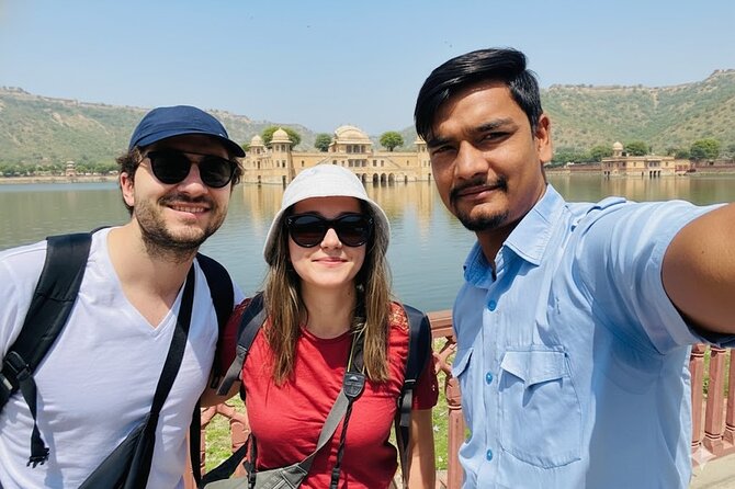 Half-Day Jaipur Heritage Tour with Monkey Temple - Flower market: a break that smells like Jaipur
