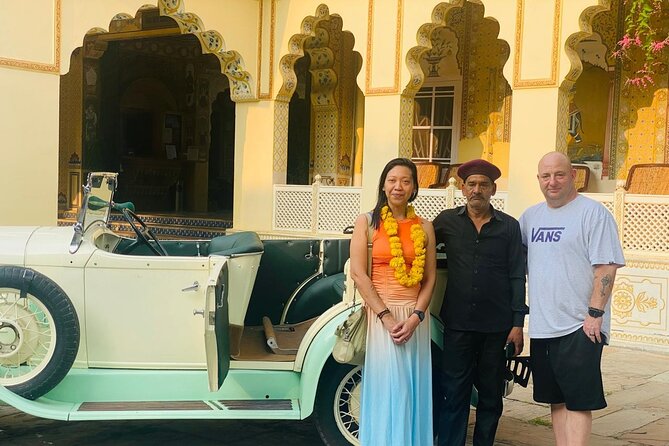 Half-Day Jaipur Heritage Tour with Monkey Temple - Jal Mahal: the Water Palace you see from the road