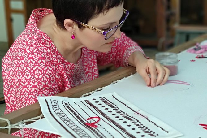 Hands-on Embroidery Workshop - Embroidery Fundamentals at Creatis, Jaipur: A 2-hour craft session that actually builds skills