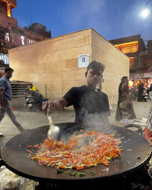 Heritage Walk & Street Food Tasting in Jaipur - Badi Chaupar: local snacks, tea timing, and quick views