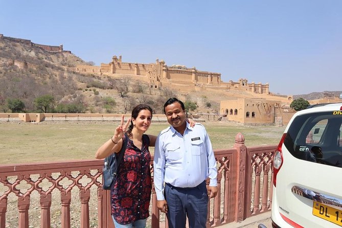 Highlights of Jaipur: Full-Day Private Tour by Car with Guide - Amber Palace: the stop that sets the tone for Jaipur