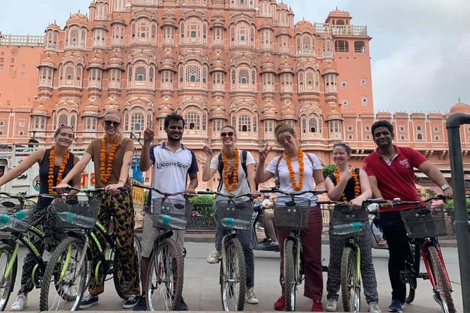 I Bike Inside Jaipur - Stop 1: Hawa Mahal, the Wind Palace façade and old-city views