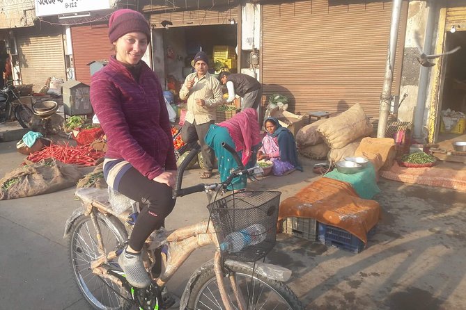I Bike Inside Jaipur - Guides and group pace: what a Bawasidhi-style tour feels like