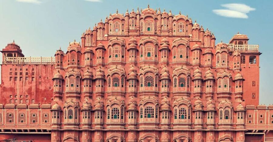 Jaipur: 2-Hour Cultural Walking Tour - Shiva and Krishna temples, maintained by an eighth generation of priests