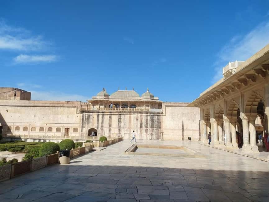 Jaipur: Amber Fort Guided Tour and Entry Ticket - Sheesh Mahal mirror palace, the moment that earns its hype