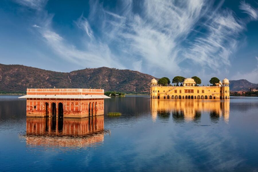 Jaipur Amer Fort, Jal Mahal & Stepwell Private Half-Day Tour - Getting Around Jaipur Comfortably in an Air-Conditioned Car