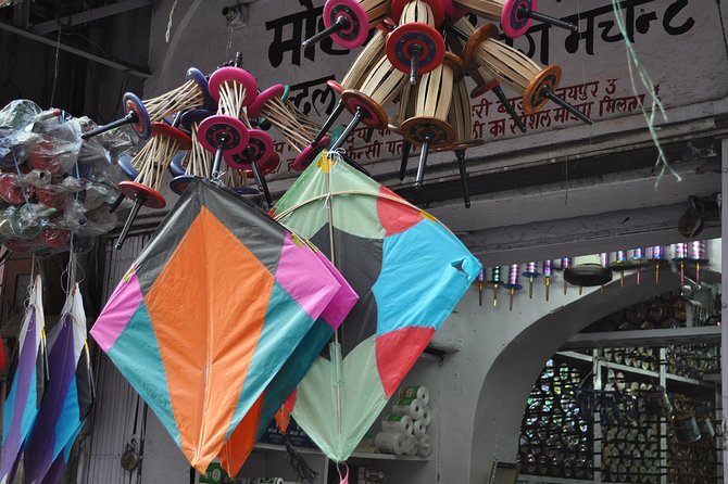 Jaipur Bazaar & Food Walking Tour - What you’ll see: bangle and silver work in the Pink City