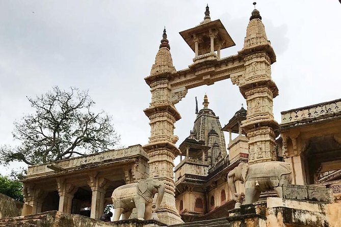 Jaipur by locals : Private Tour of Hidden & Iconic Sights - Hotel Pickup and Time on the Ground