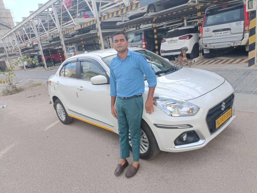 Jaipur car tour - English-speaking local driver! - Panna Meena ka Kund, Jal Mahal, and Hawa Mahal