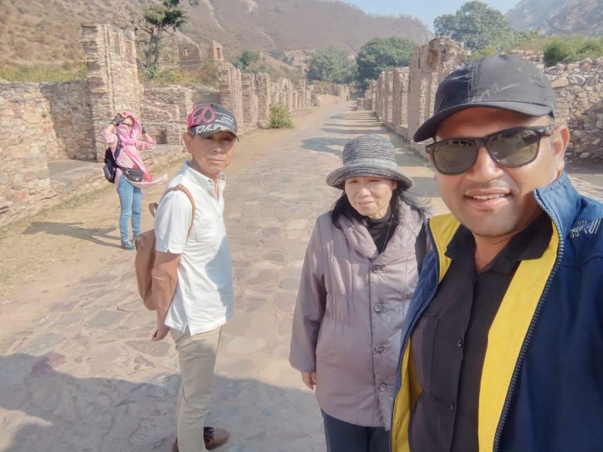 Jaipur: Chand Baori & Bhangarh Fort tour - All Inclusive - A Jaipur day trip built around two very different types of atmosphere